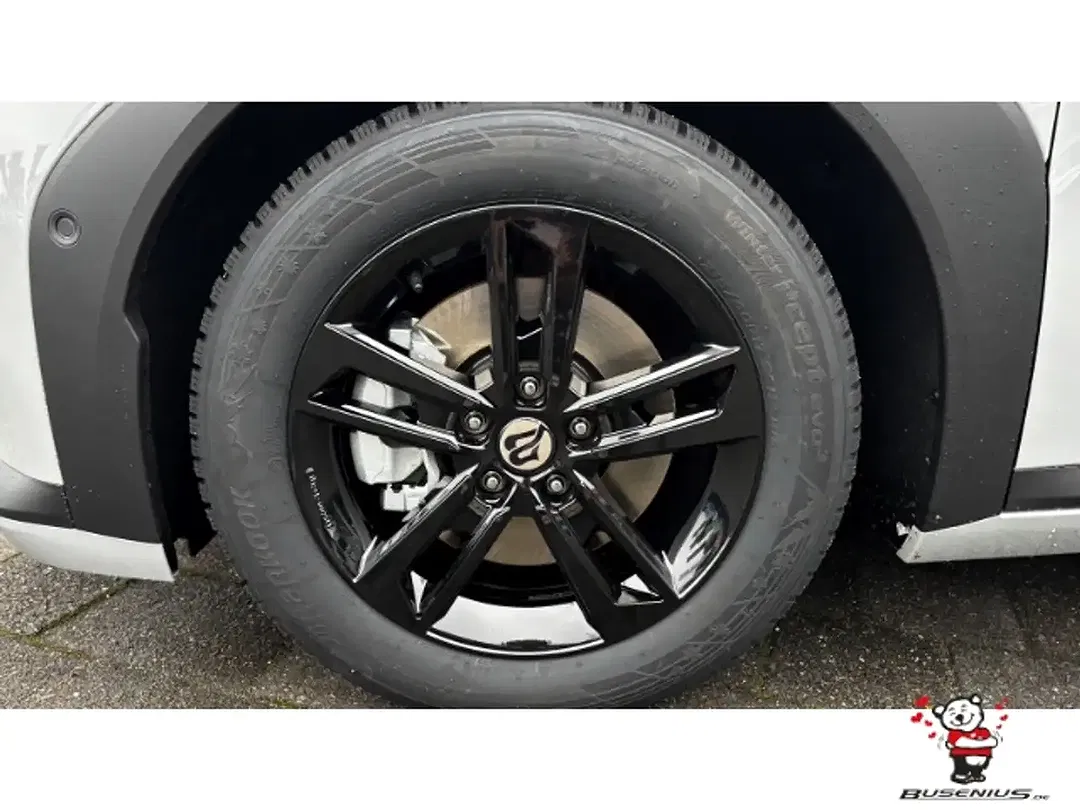 Kia EV4 - Thumbnail 11