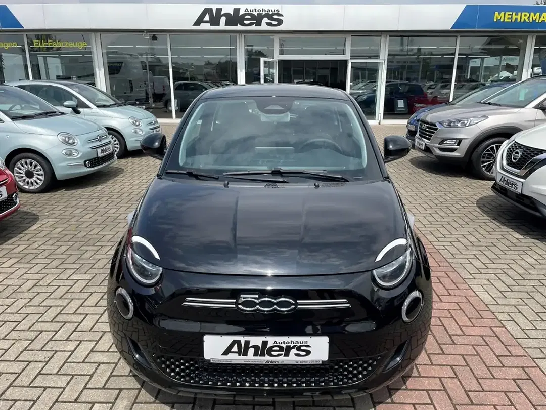Fiat 500e - Thumbnail 3
