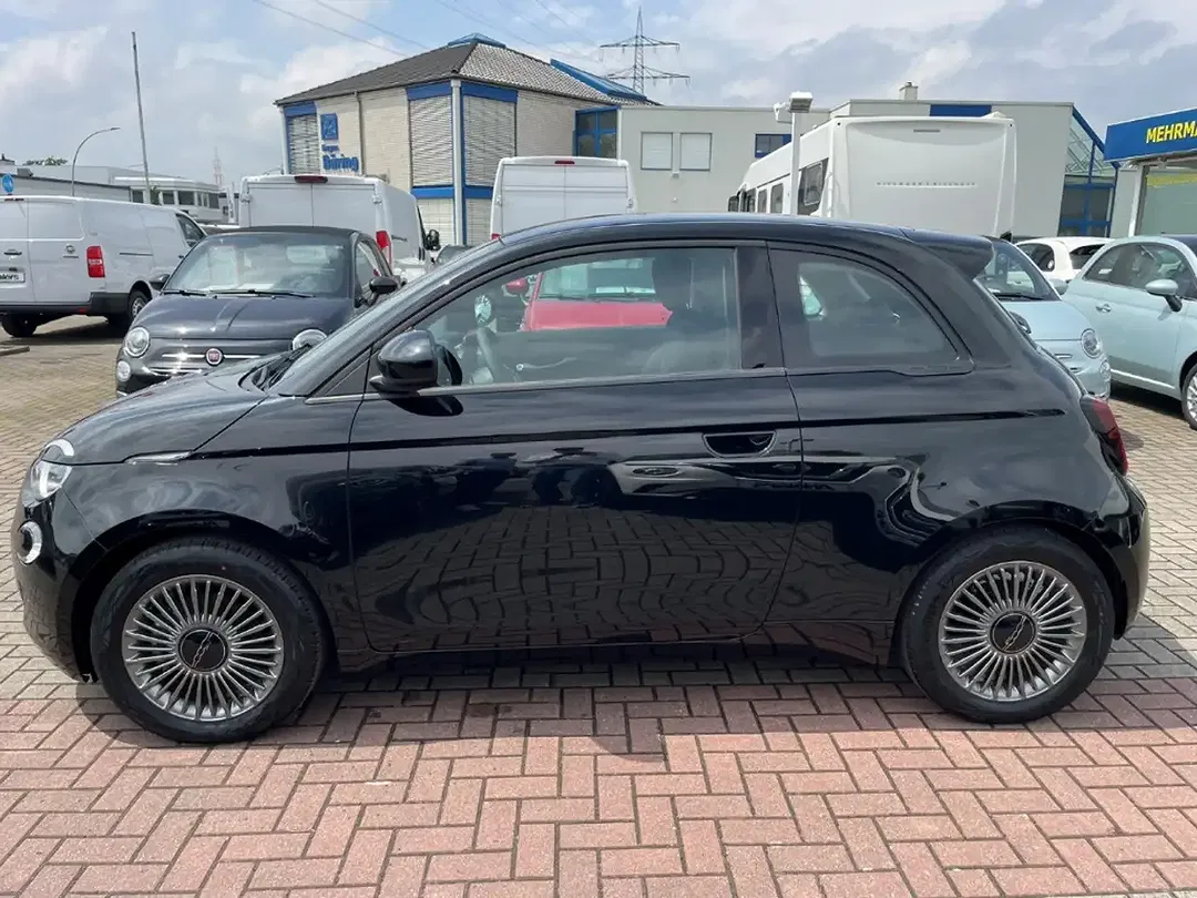 Fiat 500e - Thumbnail 4