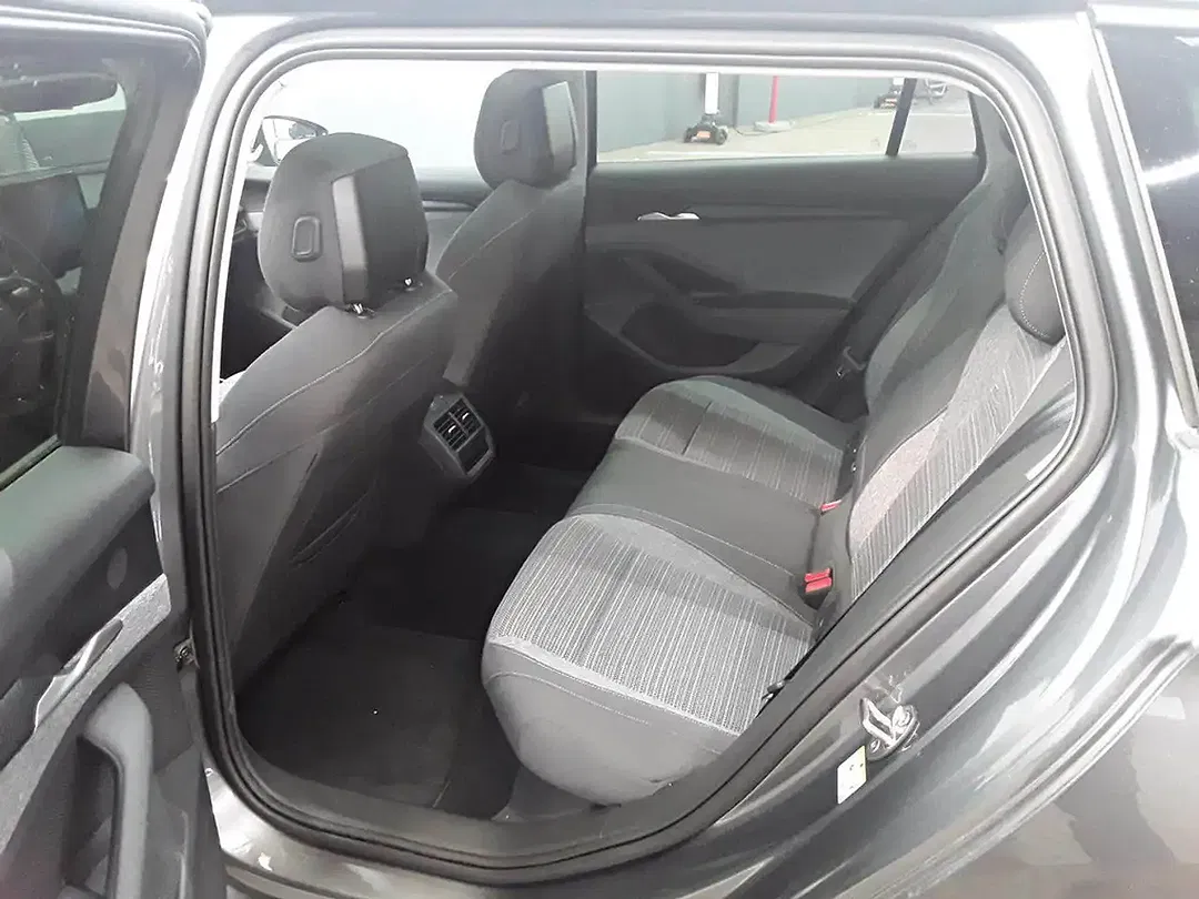 Skoda Superb - Thumbnail 6
