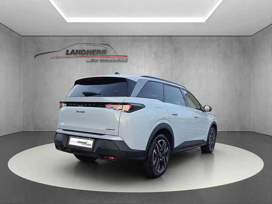 Peugeot 5008 - Thumbnail 3