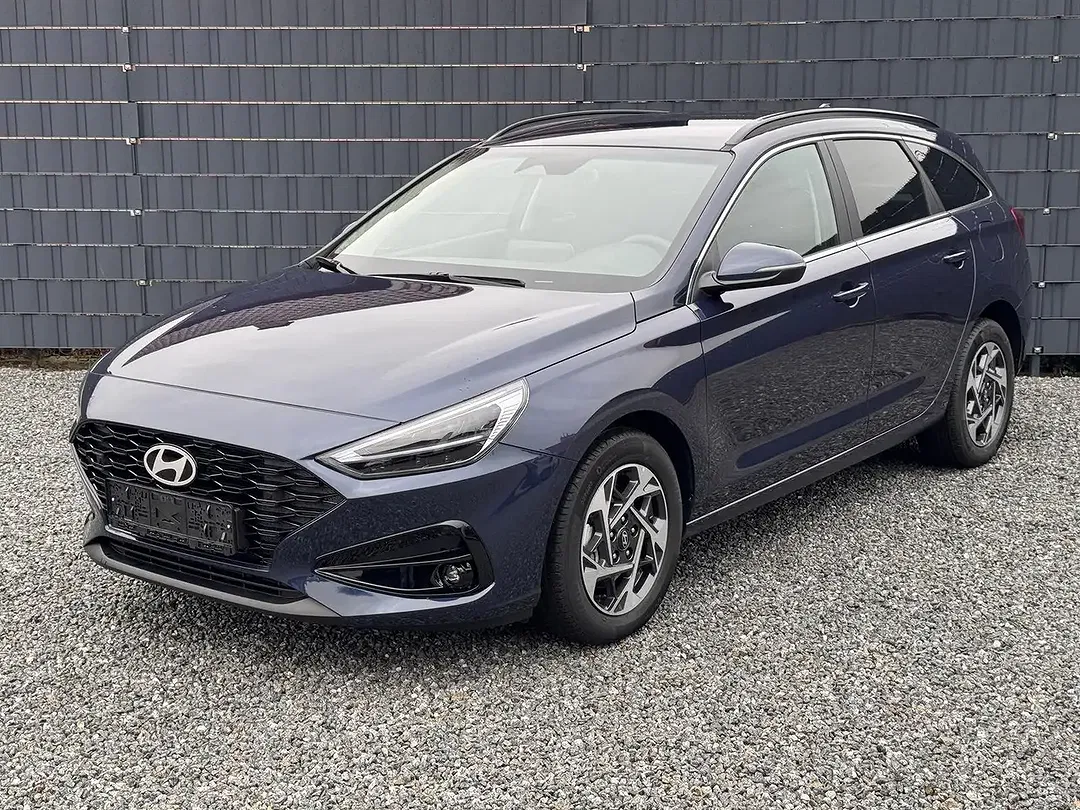 Hyundai i30 - Thumbnail 1