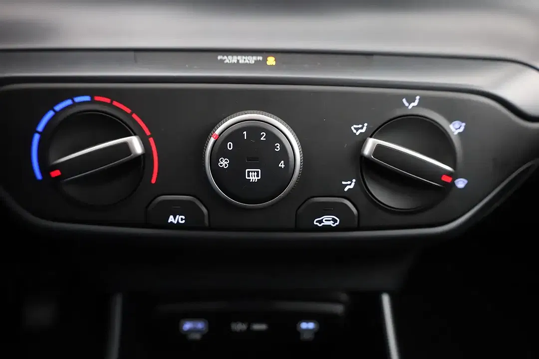 Hyundai BAYON - Thumbnail 11