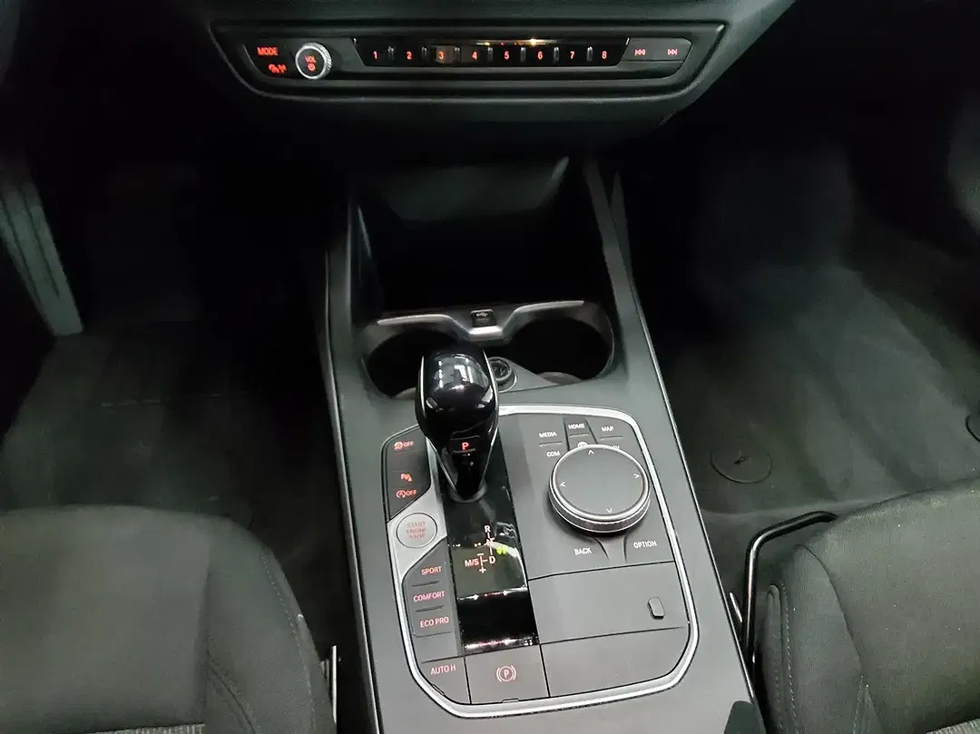BMW 118 - Thumbnail 5