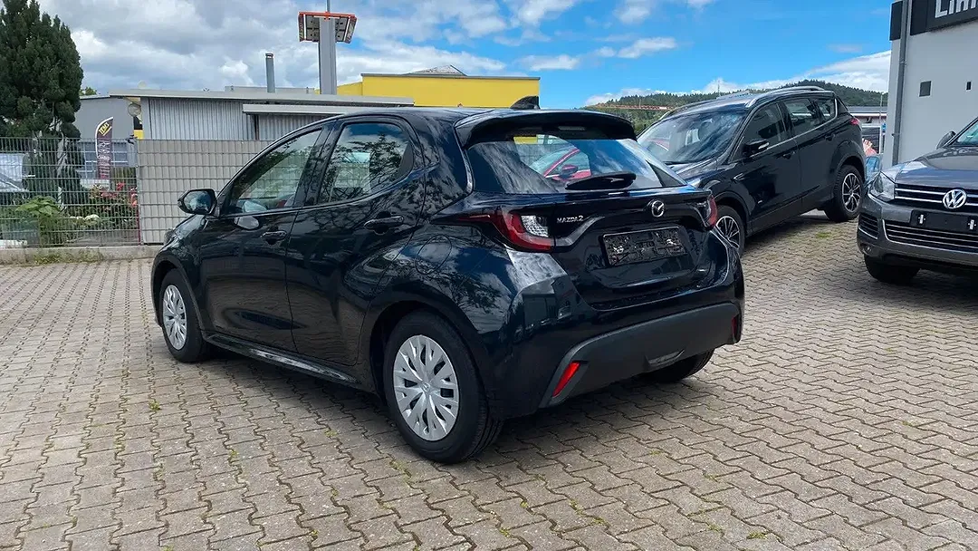 Mazda 2 - Thumbnail 5