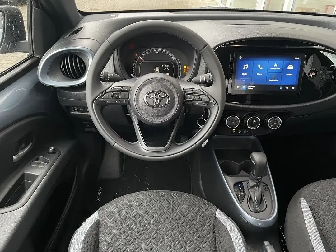 Toyota Aygo X - Thumbnail 9