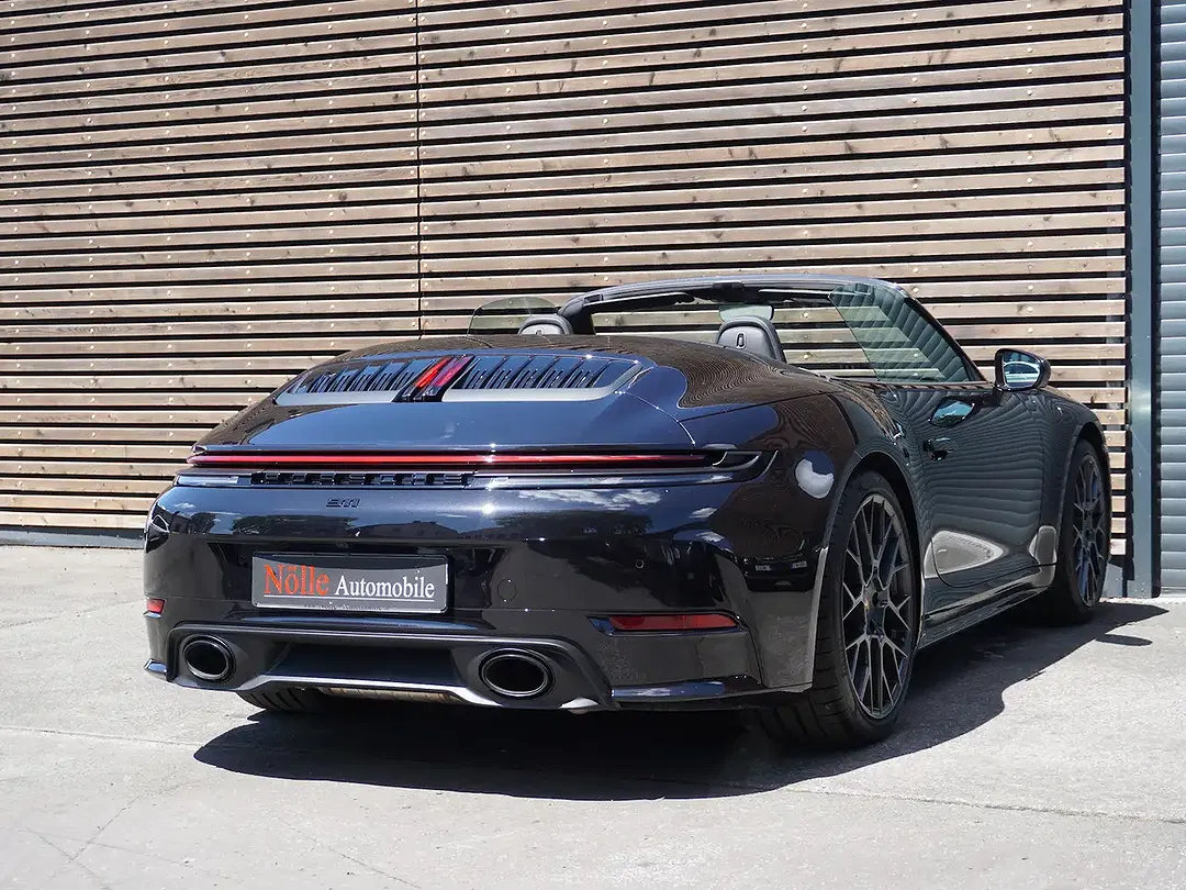 Porsche 911 - Thumbnail 6