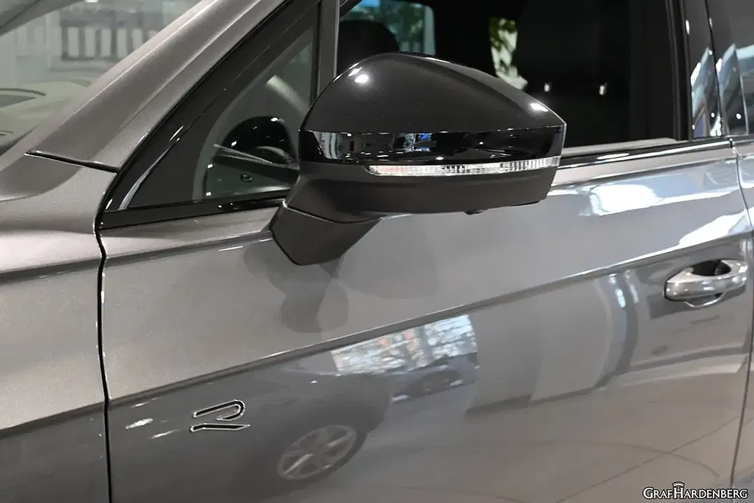 Volkswagen Touareg - Thumbnail 4