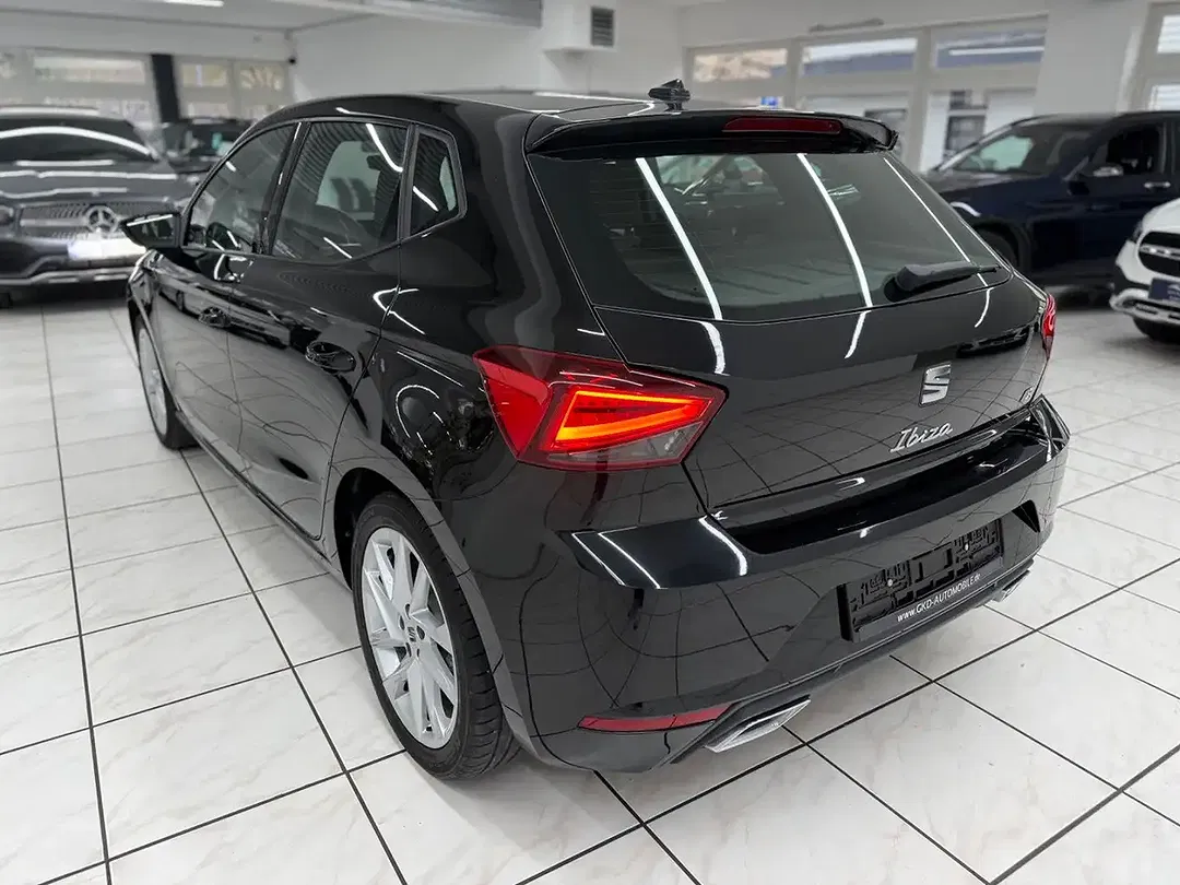 SEAT Ibiza - Thumbnail 2
