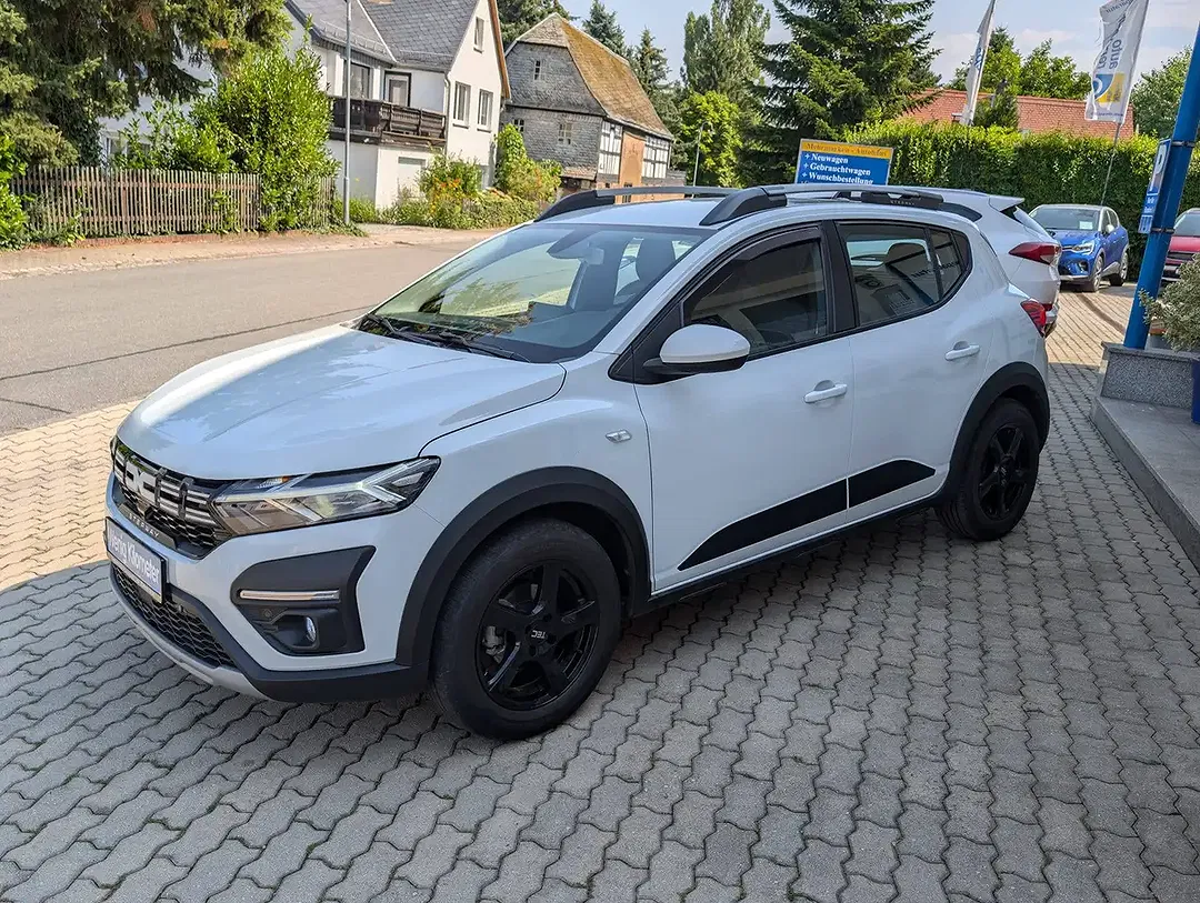 Dacia Sandero - Thumbnail 4