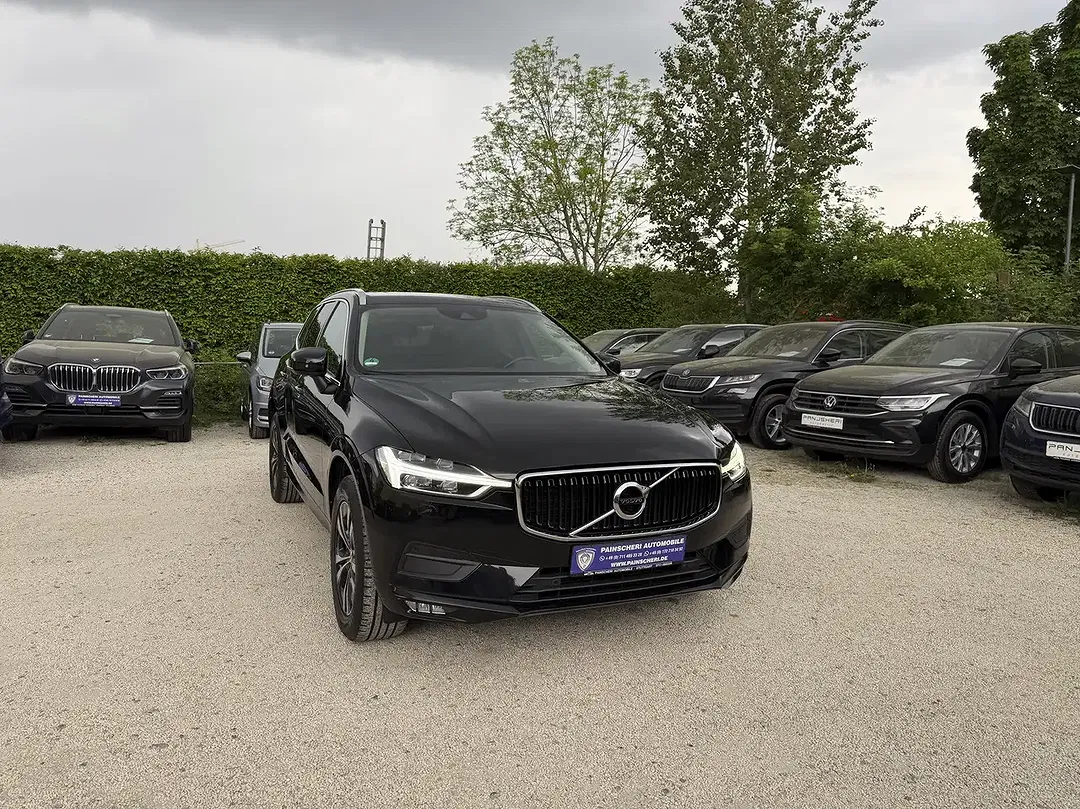 Volvo XC60 AWD Momentum Pro - foto 1