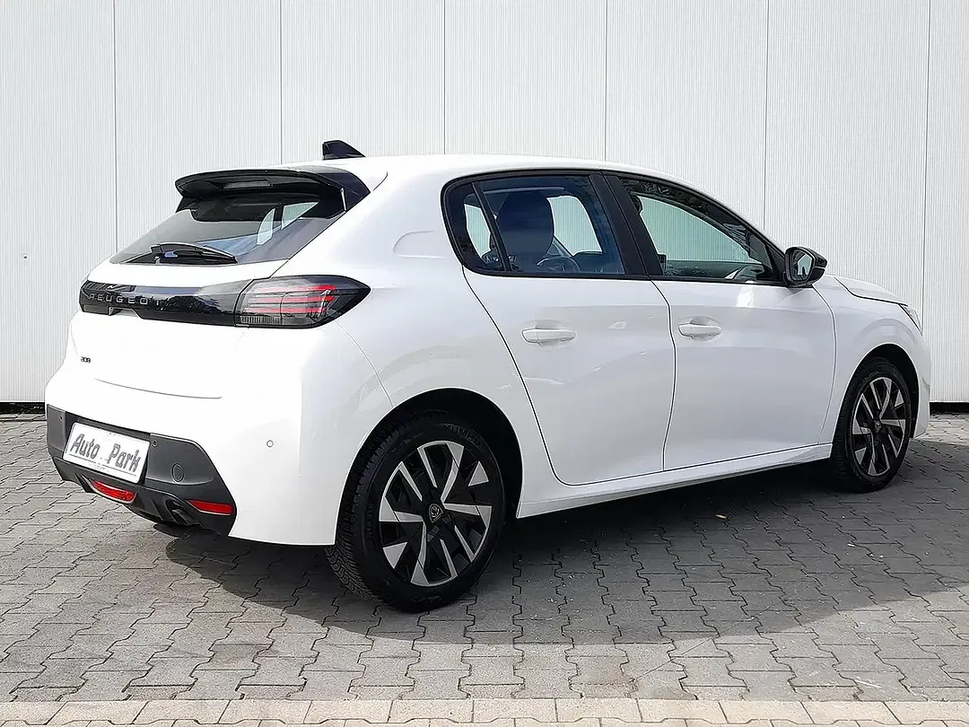 Peugeot 208 PureTech - foto 2