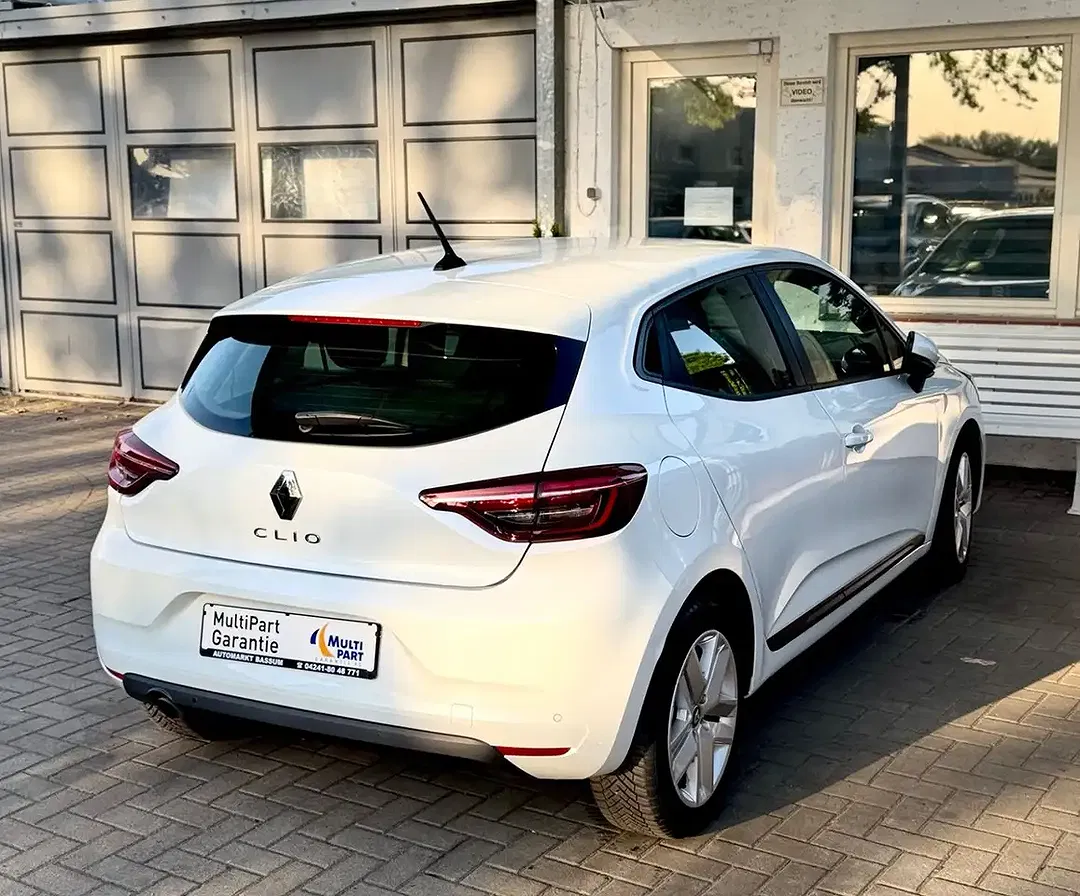 Renault Clio - Thumbnail 11