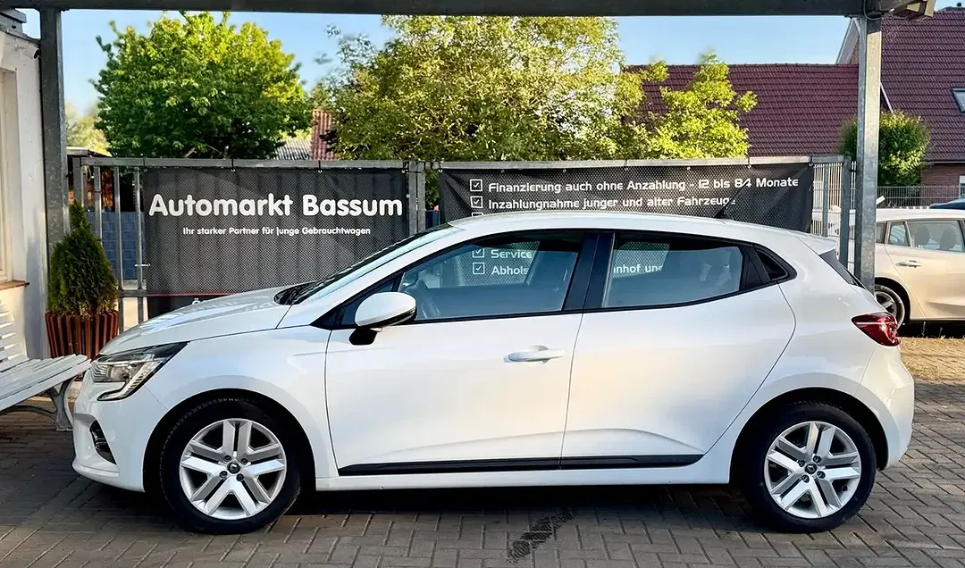 Renault Clio - Thumbnail 12