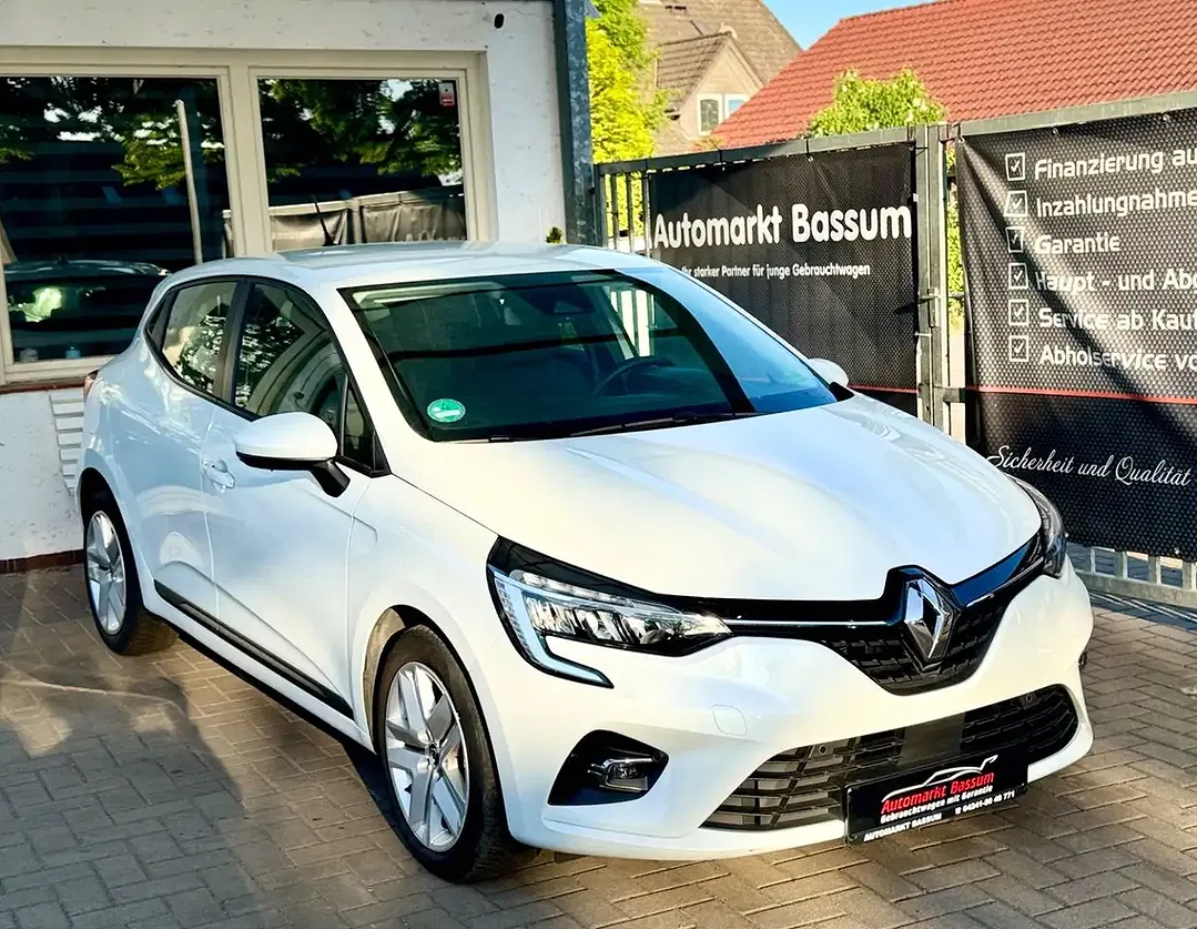 Renault Clio - Thumbnail 3