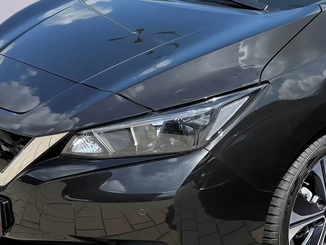 Nissan Leaf - Thumbnail 7