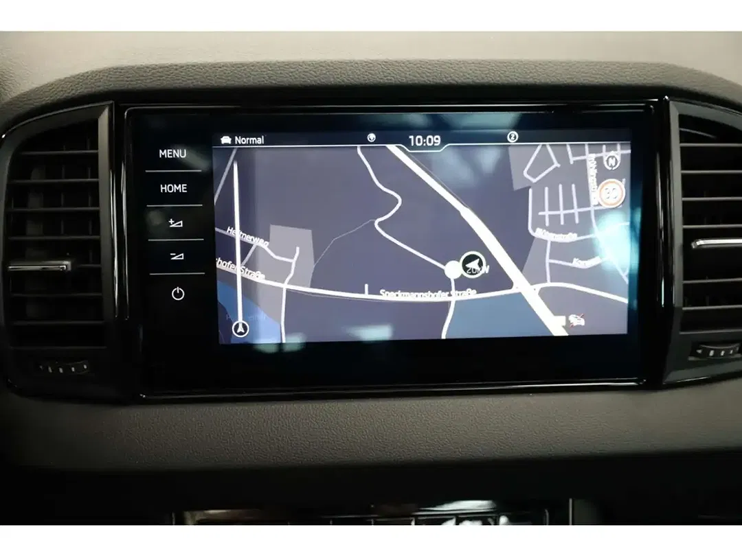 Skoda Karoq - Thumbnail 11