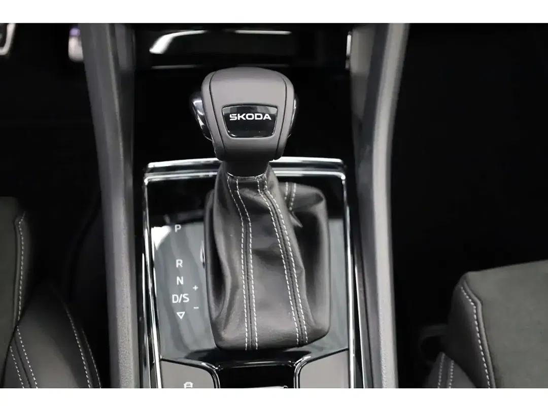 Skoda Karoq - Thumbnail 12