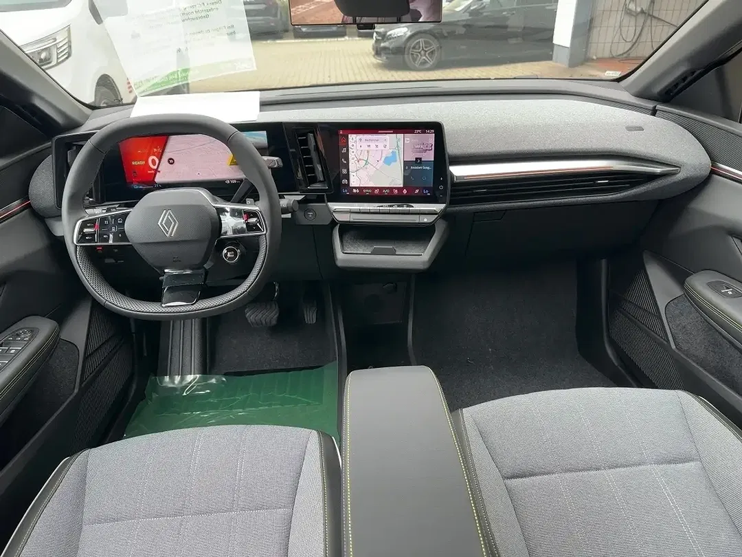 Renault Megane E-Tech - Thumbnail 8