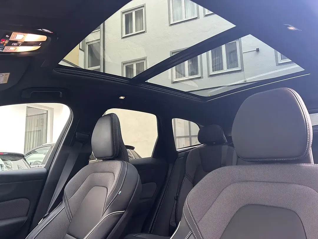 Volvo XC60 - Thumbnail 13