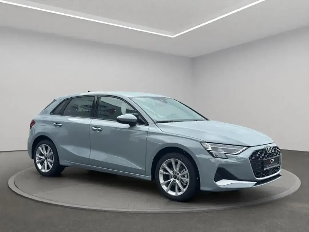 Audi A3 - Thumbnail 2