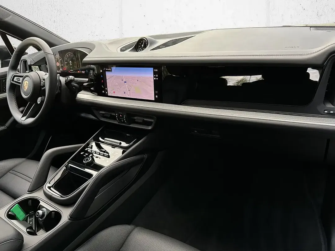 Porsche Cayenne - Thumbnail 10
