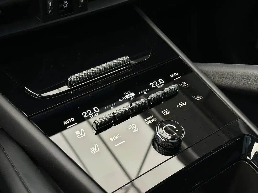 Porsche Cayenne - Thumbnail 12