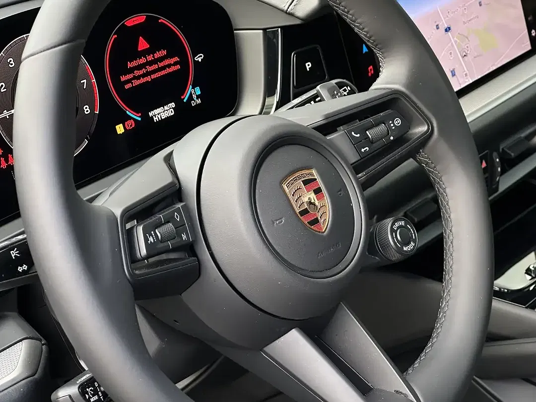 Porsche Cayenne - Thumbnail 14