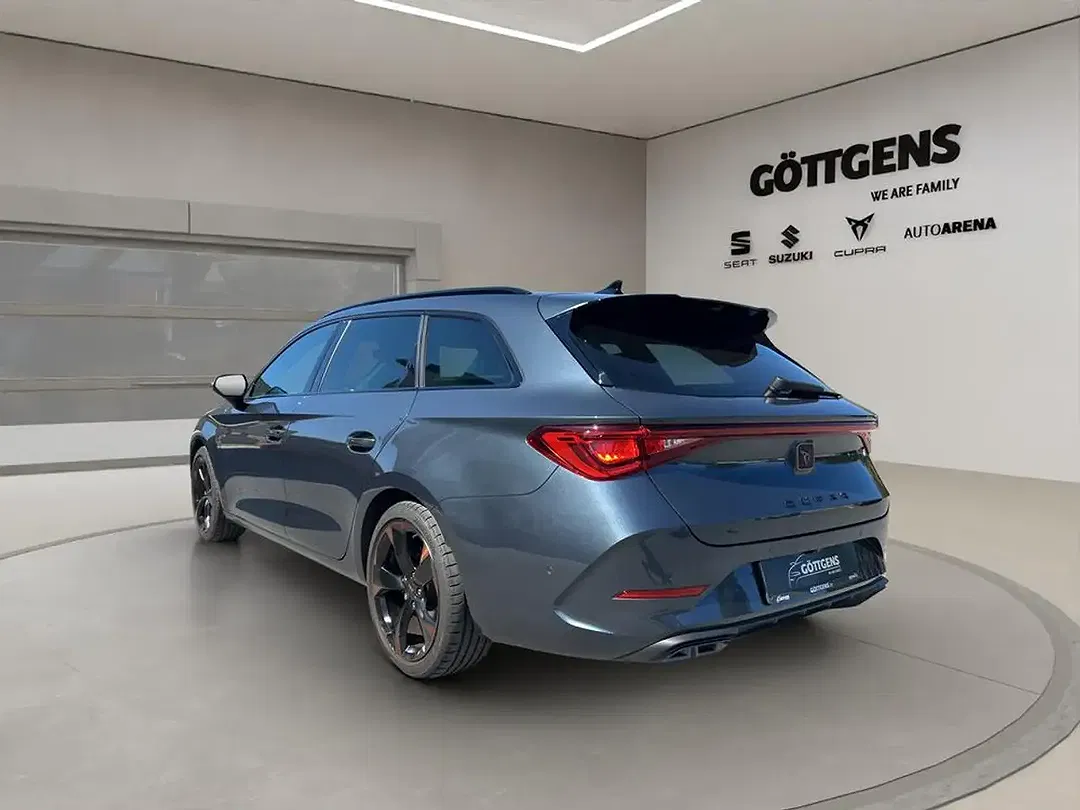 SEAT Leon - Thumbnail 3