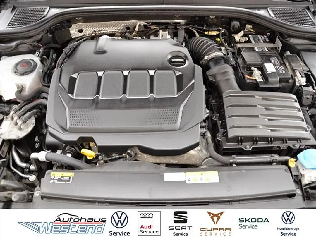 Volkswagen Golf - Thumbnail 4