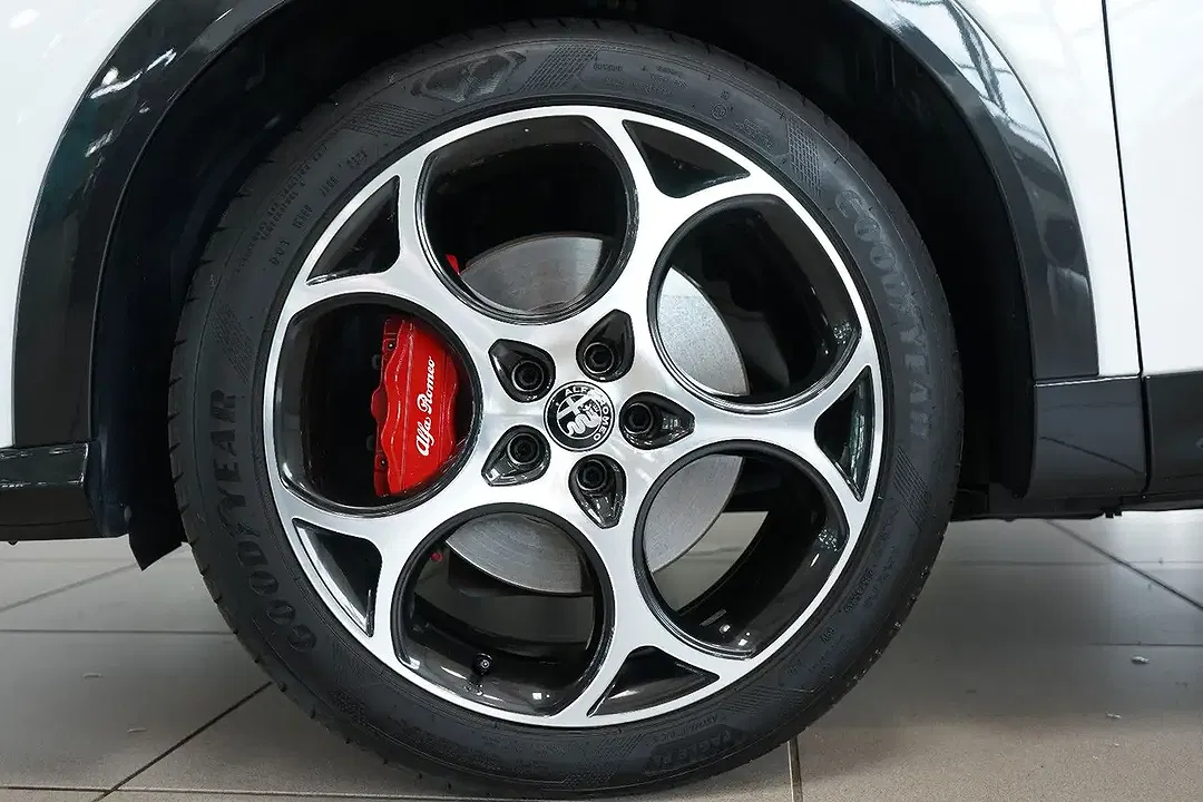 Alfa Romeo Tonale - Thumbnail 8
