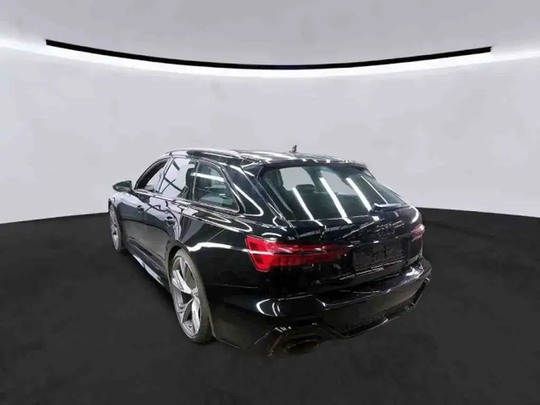 Audi RS6 - Thumbnail 5