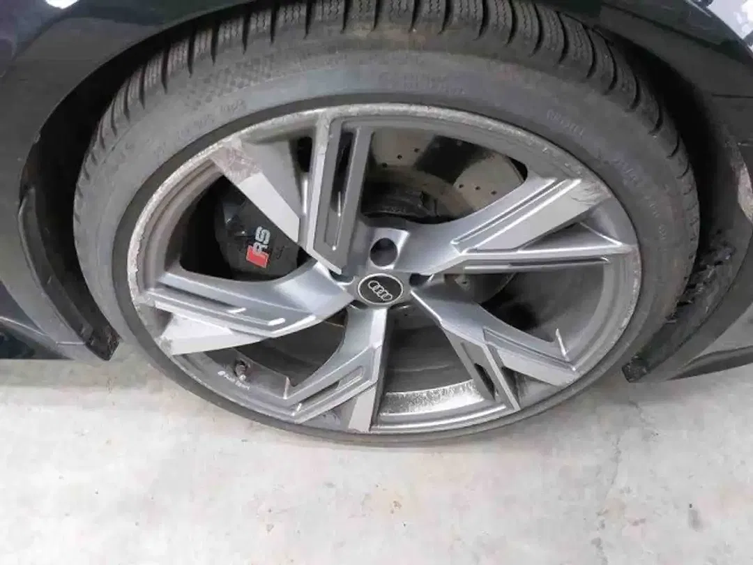 Audi RS6 - Thumbnail 8