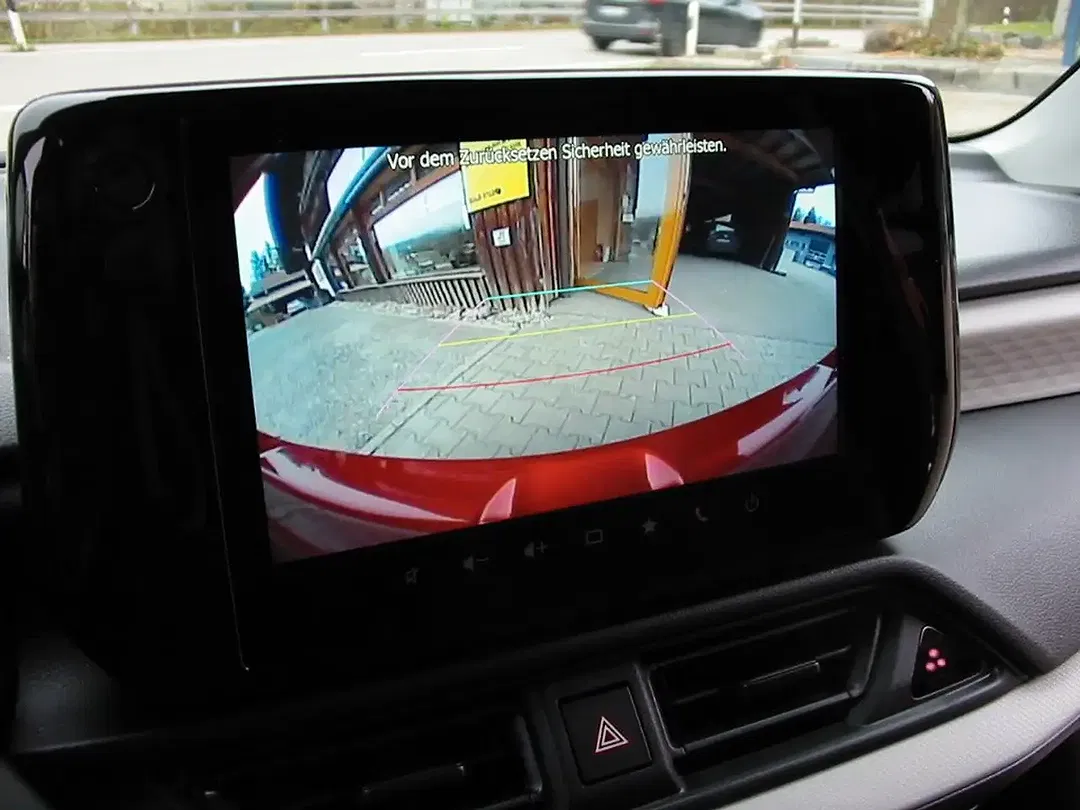 Suzuki Swift - Thumbnail 13