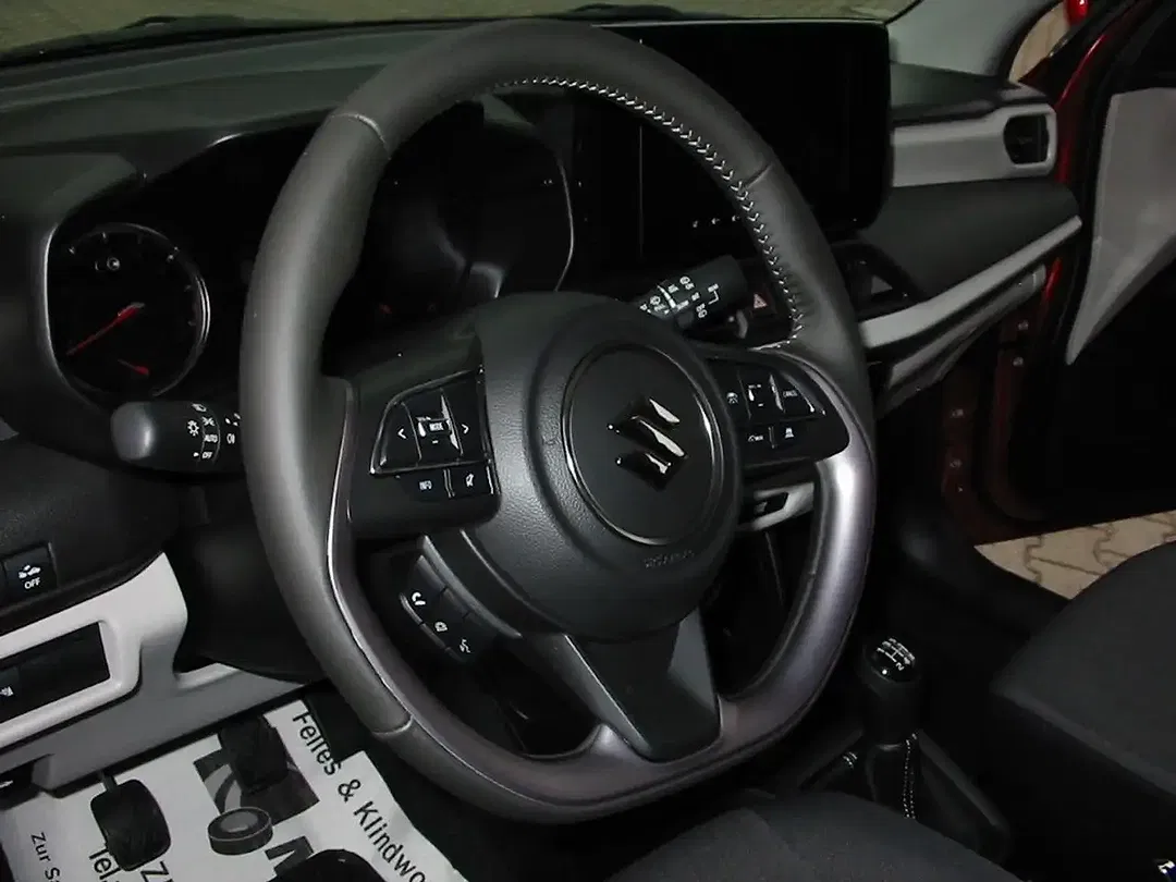 Suzuki Swift - Thumbnail 15
