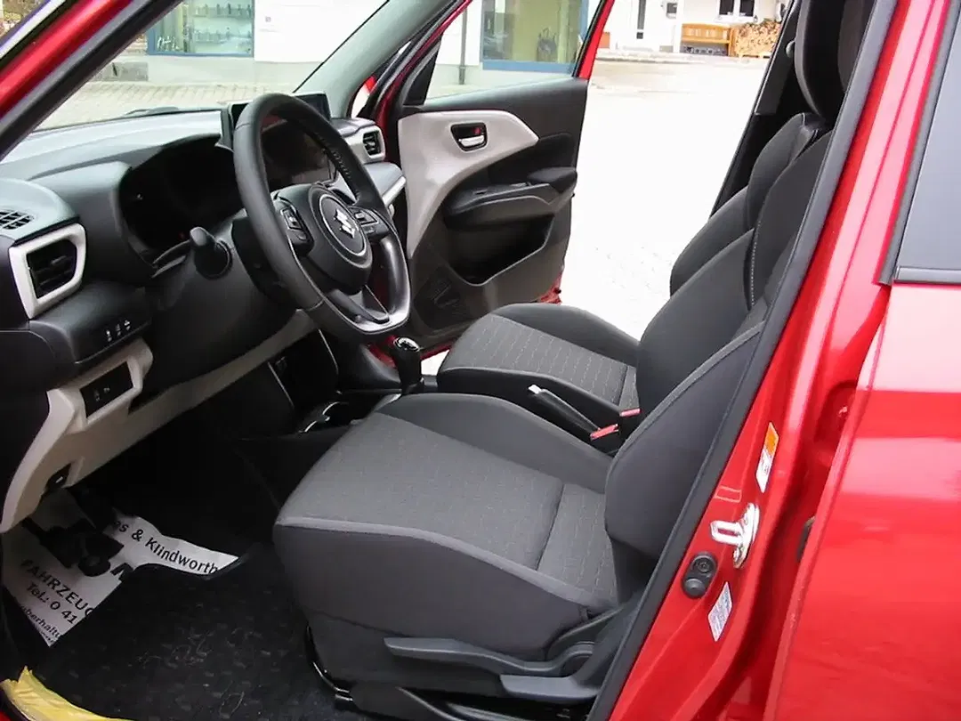 Suzuki Swift - Thumbnail 8