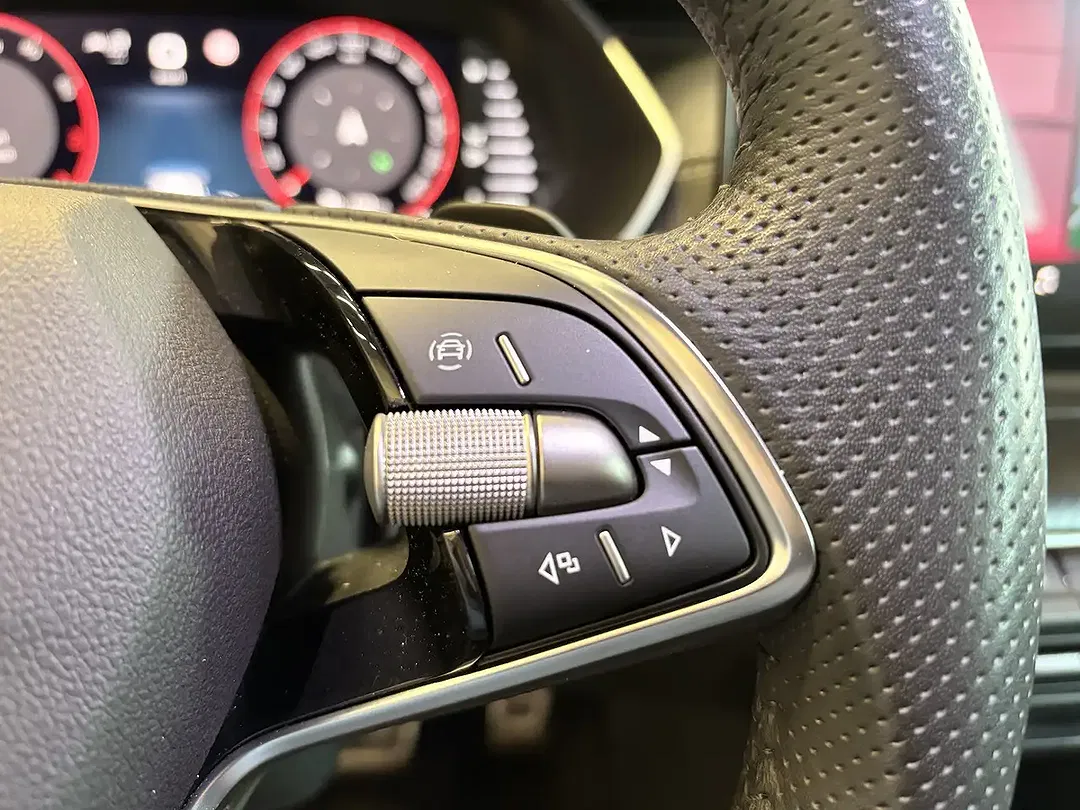 Skoda Octavia - Thumbnail 12