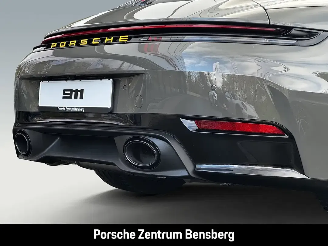Porsche 911 - Thumbnail 10