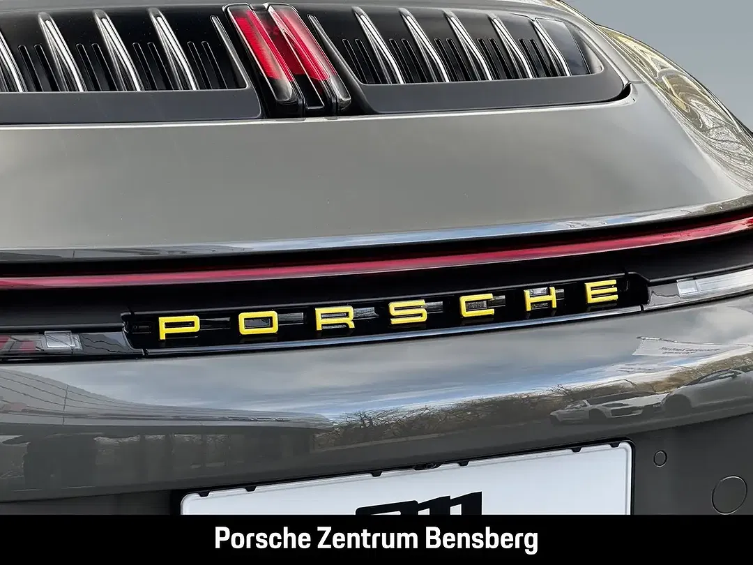 Porsche 911 - Thumbnail 13