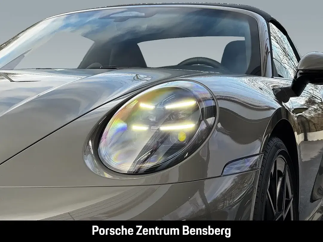 Porsche 911 - Thumbnail 9