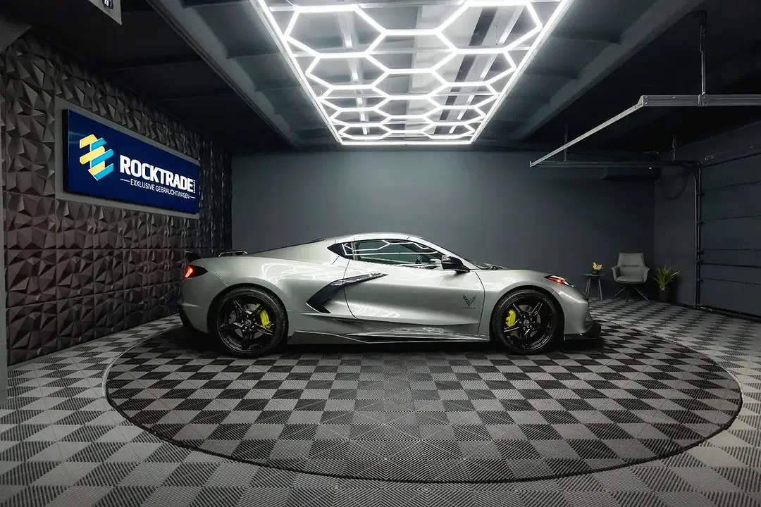 Corvette C8 - Thumbnail 9