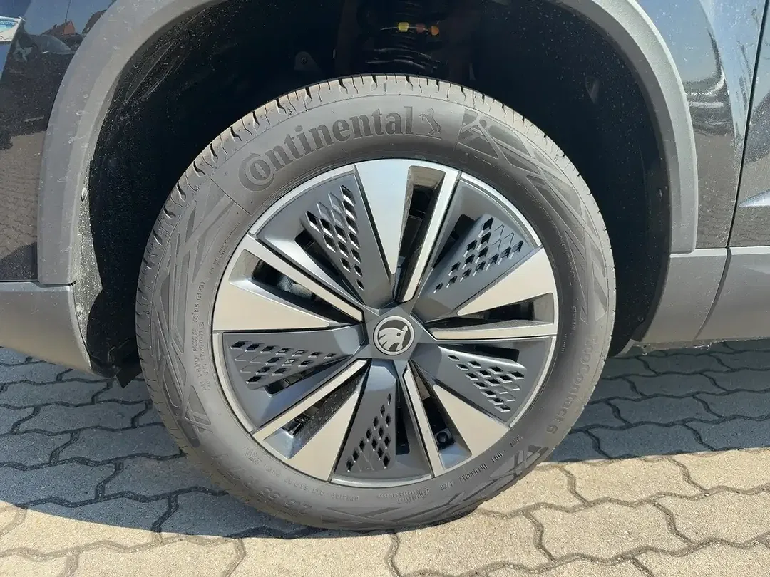 Skoda Karoq - Thumbnail 14