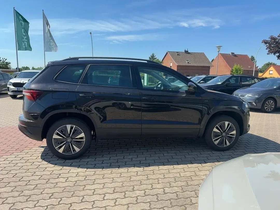 Skoda Karoq - Thumbnail 6