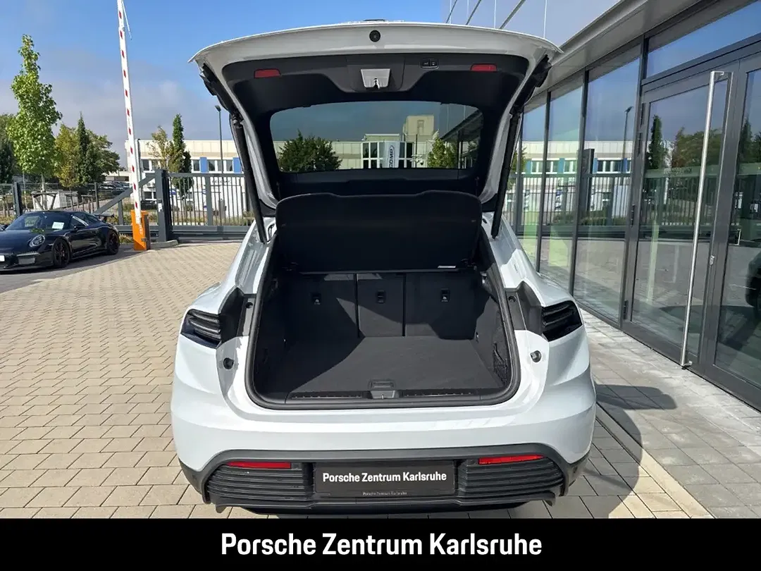 Porsche Macan - Thumbnail 11