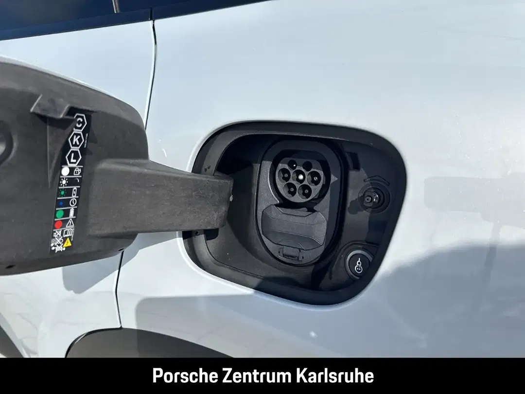 Porsche Macan - Thumbnail 13