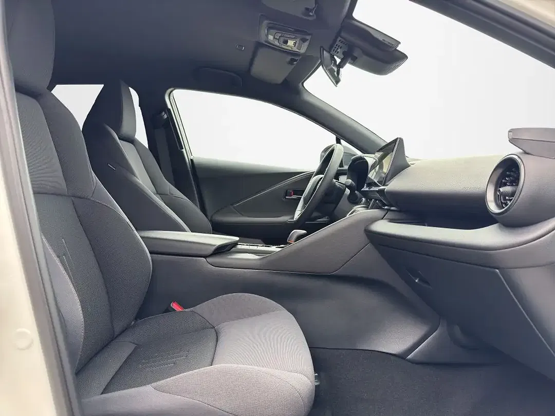 Toyota C-HR - Thumbnail 15