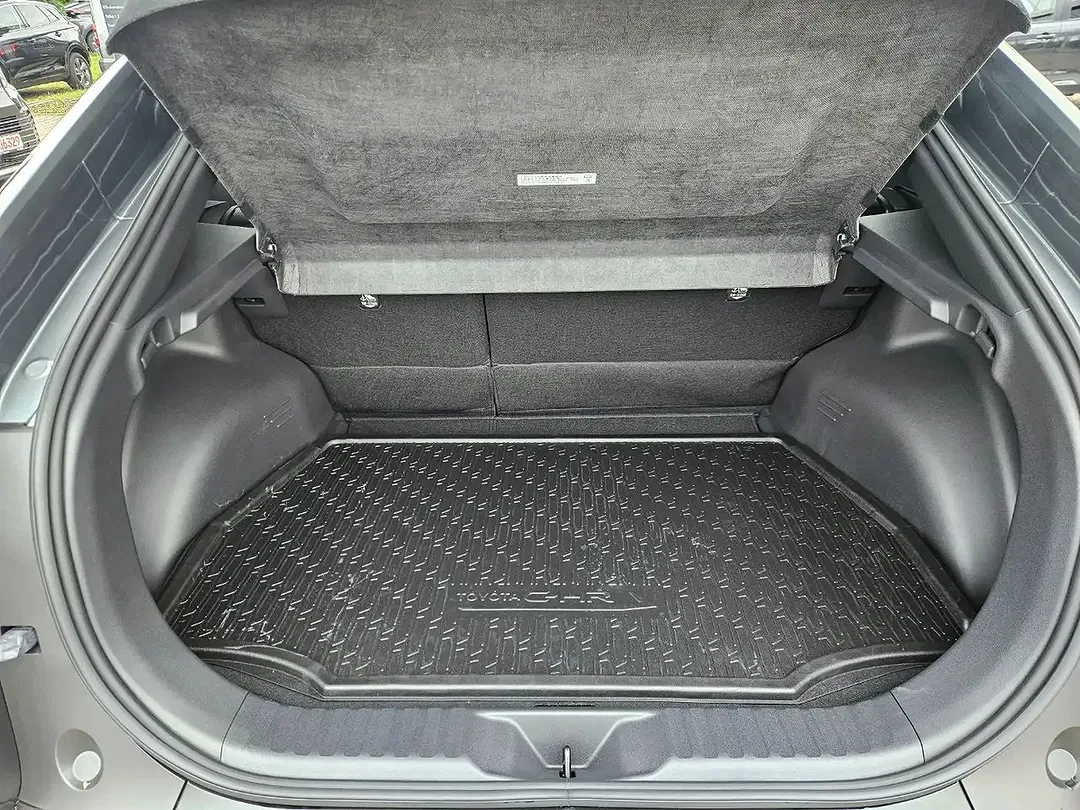 Toyota C-HR - Thumbnail 10