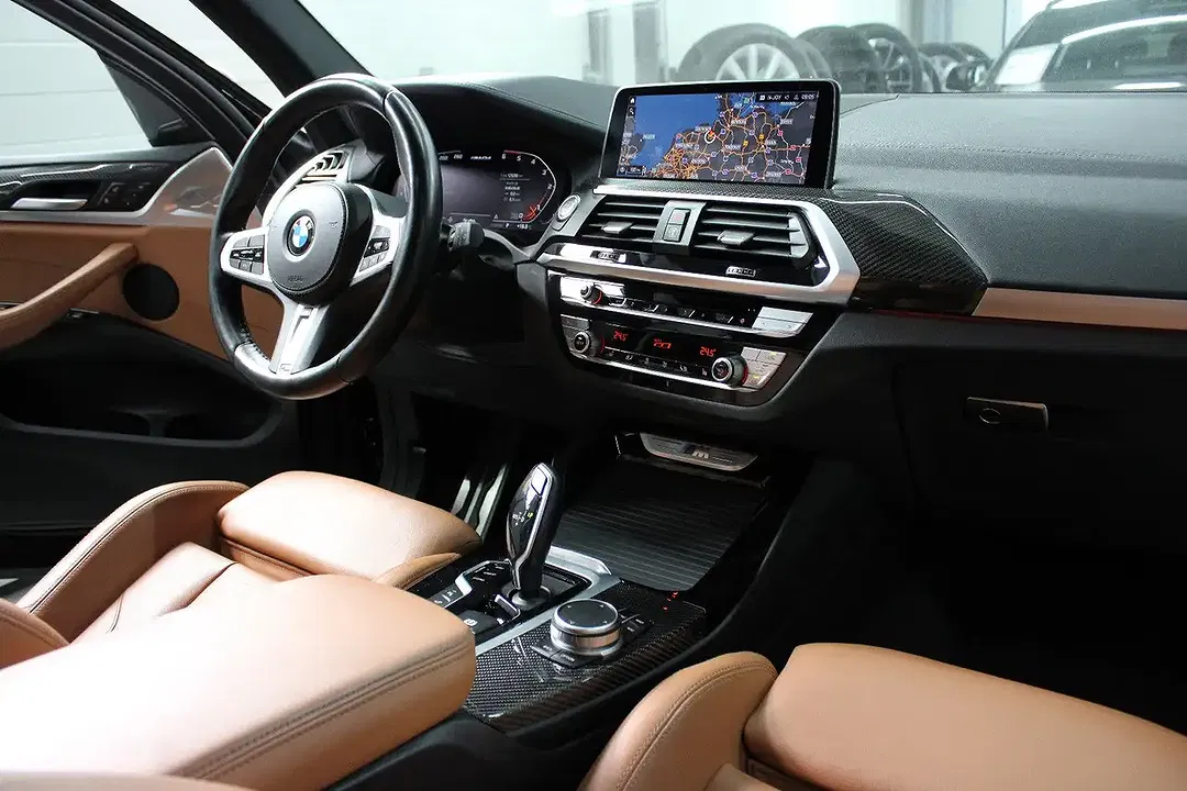 BMW X3 M - Thumbnail 9