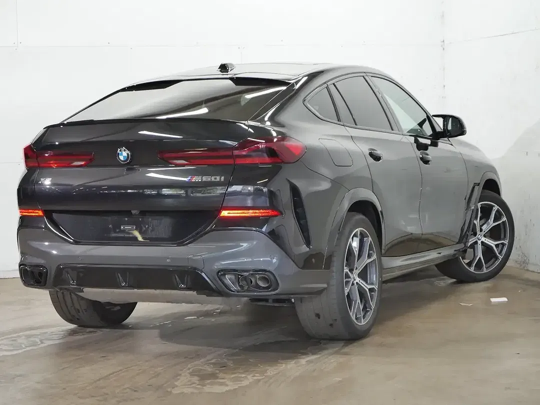 BMW X6 - Thumbnail 3