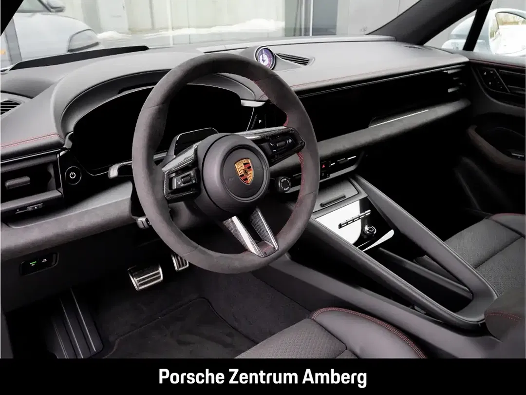 Porsche Macan - Thumbnail 13
